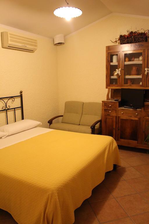 Angelucci Agriturismo Con Camere E Agri Camping Lanciano Quarto foto